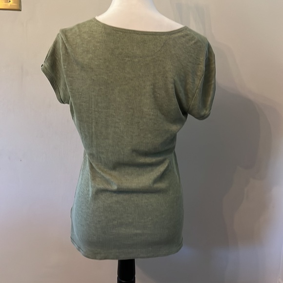 Lightweight partially sheer top - Picture 2 of 3